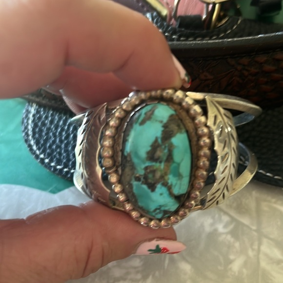 1970’s Authentic Vintage Navajo Sterling Turquoise Cuff Bracelet - Picture 7 of 7